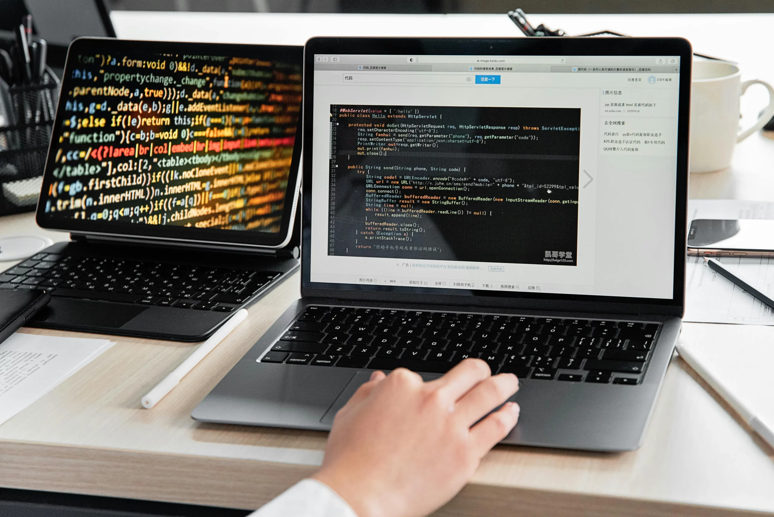 Online store maintenance in Lumav — security updates, performance monitoring and crash response